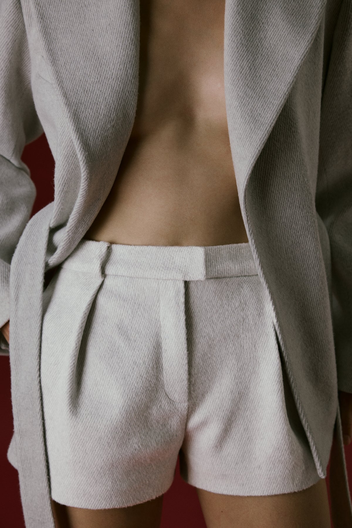 RHIA SHORT GREY